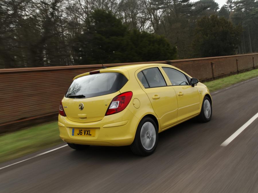  Vauxhall Corsa 5-Door 2010 года  (фото 3 из 19)